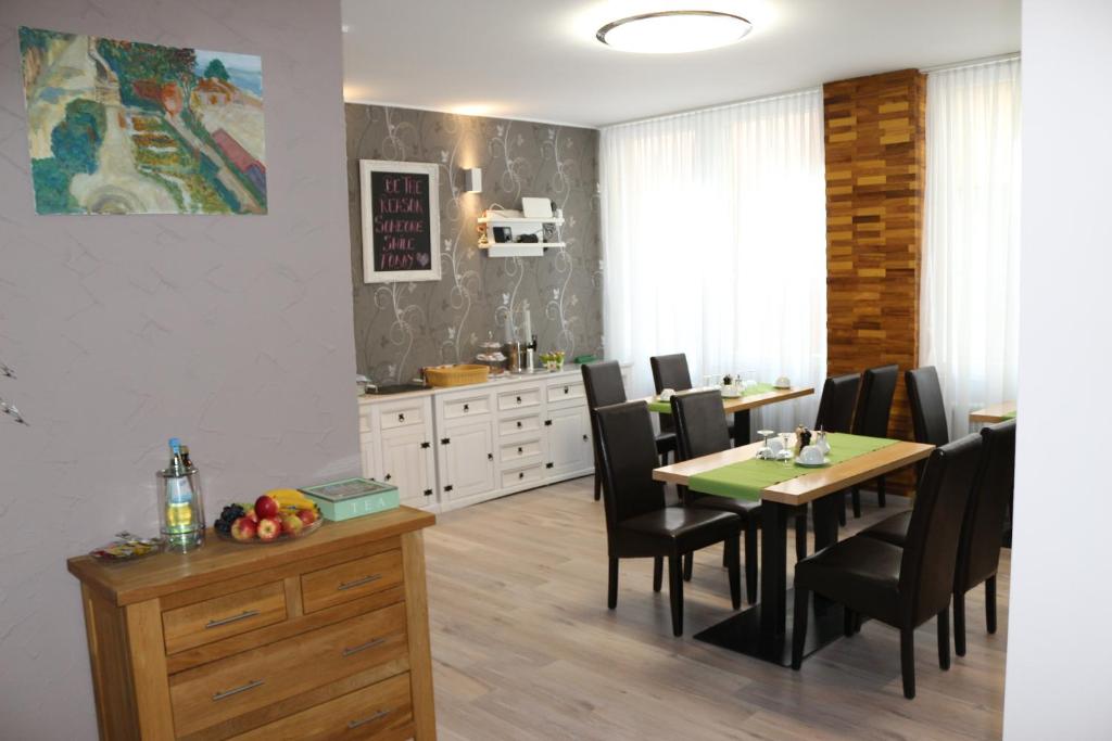 Arkade room 3